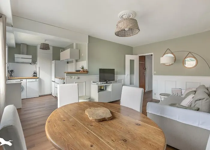 T2 Neuf 2 Mn Avec Terrasse Et Parking Privé *